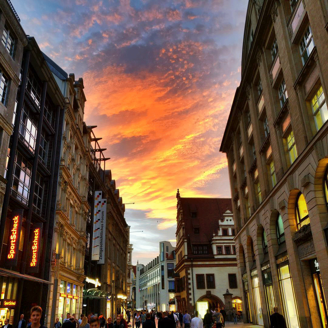 Leipzig Innenstadt mit Sonnenuntergang